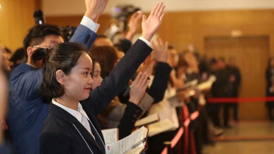 開啟！河南省十三屆人大三次會議舉行首場代表通道