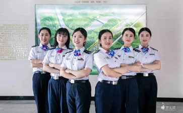 美人潭|群像 高速路之花：走下崗亭的女神們