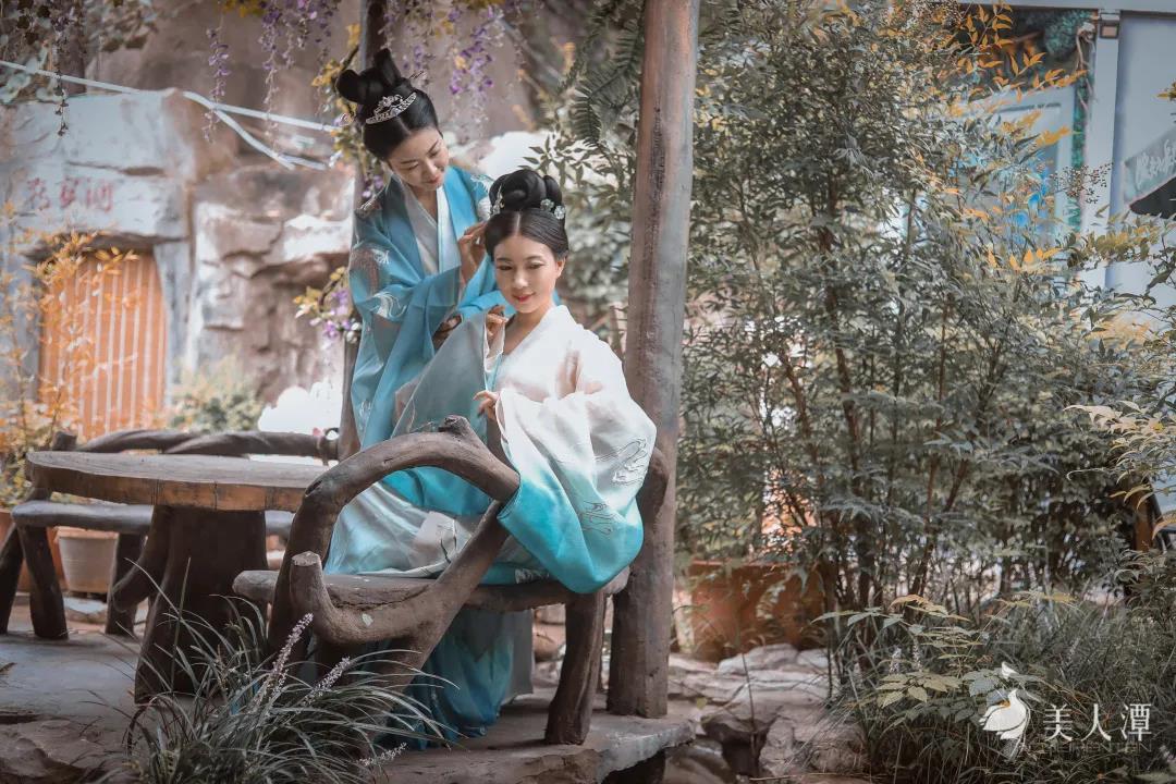美人潭|創業女神 浮生若夢漢服體驗館創始人藍尋&若菱:雙生同袍,攜手共榮