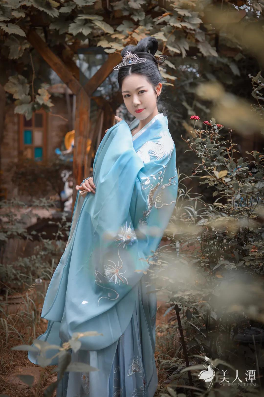 美人潭|創業女神 浮生若夢漢服體驗館創始人藍尋＆若菱：雙生同袍，攜手共榮