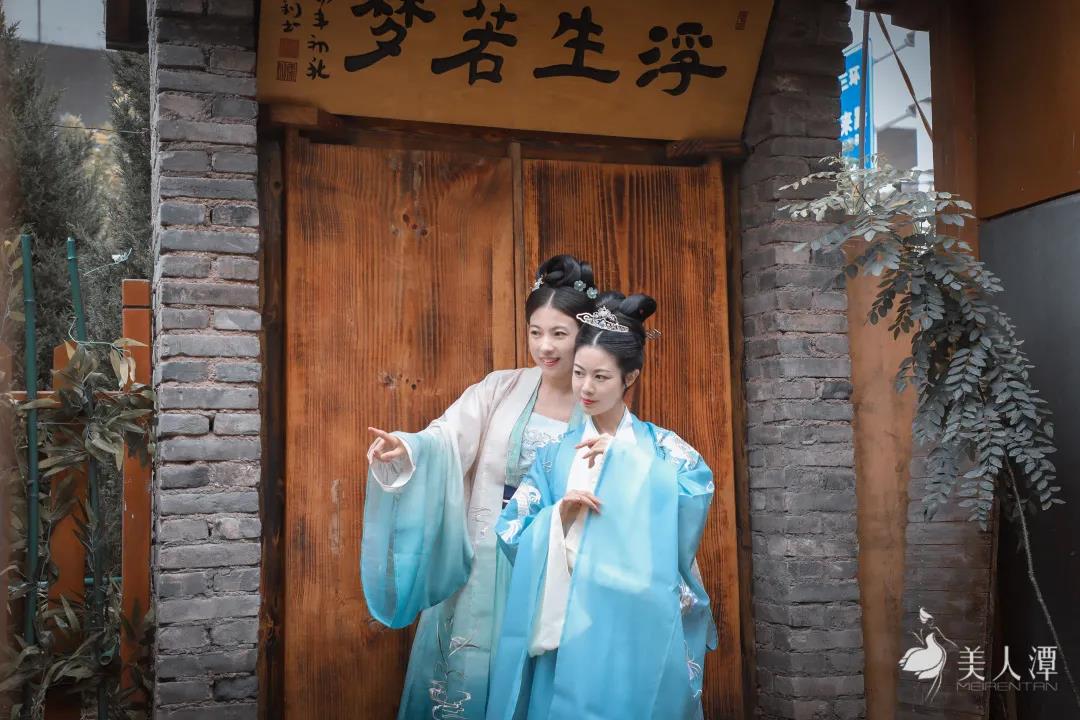 美人潭|創業女神 浮生若夢漢服體驗館創始人藍尋＆若菱：雙生同袍，攜手共榮