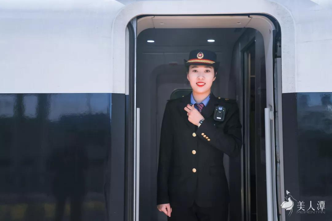 美人潭|職場女神 京焦一組列車長鄭虹：和鐵路一起長大的孩子