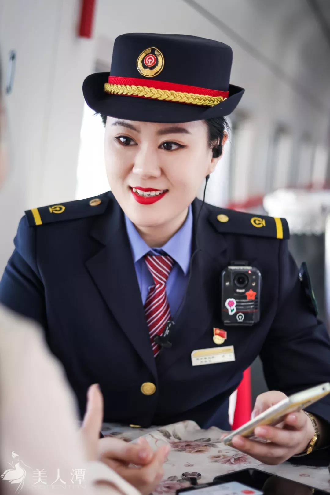 美人潭|職場女神 京焦一組列車長鄭虹：和鐵路一起長大的孩子